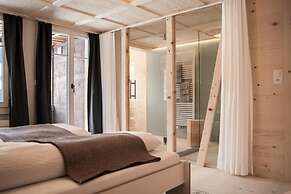 Lenk Lodge