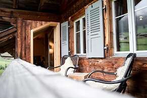 Lenk Lodge