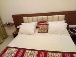 Goroomgo Pegaam palace Amritsar