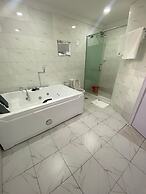 Am Place Luxury Apartments