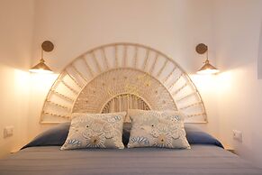 TD Trulli Perla Bianca Trulli With Pool Vineyards