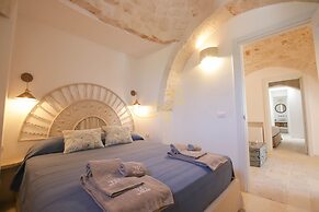 TD Trulli Perla Bianca Trulli With Pool Vineyards