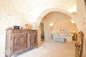 TD Trulli Perla Bianca Trulli With Pool Vineyards