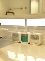 The Salt Villas Da Nang - Private Pool