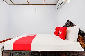 OYO 94357 Joglo Menoreh Resto & Homestay