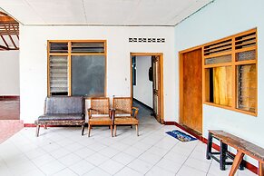 OYO 94357 Joglo Menoreh Resto & Homestay