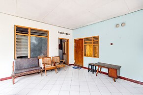 OYO 94357 Joglo Menoreh Resto & Homestay