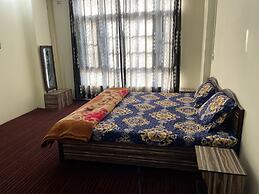 Goroomgo Burge Green Guest House