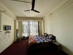 Goroomgo Burge Green Guest House