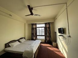 Goroomgo Burge Green Guest House