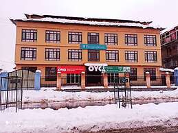 Goroomgo Burge Green Guest House