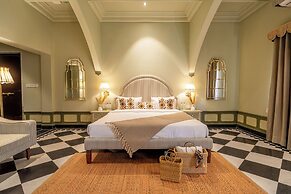 Daulatgarh Resort and Spa