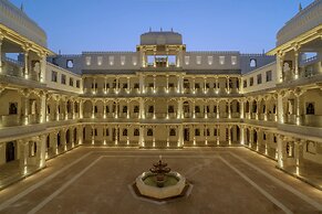 Daulatgarh Resort and Spa