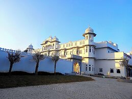 Daulatgarh Resort and Spa