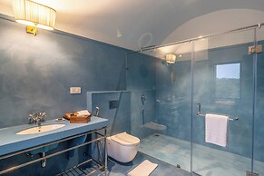 Daulatgarh Resort and Spa