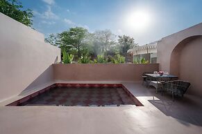 Daulatgarh Resort