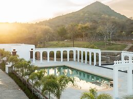 Daulatgarh Resort and Spa