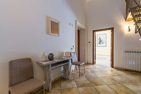 Partenope Spacious Home
