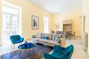 Partenope Spacious Home