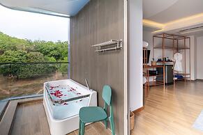 The Blue Mavi Hotel