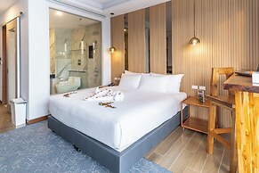 The Blue Mavi Hotel