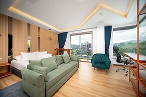 The Blue Mavi Hotel