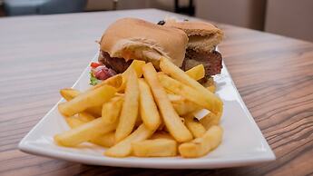 The Grill House & Suites Asokoro Abuja