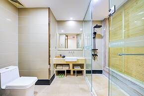 Left Bank Hotel Zhuhai Gongbei Port