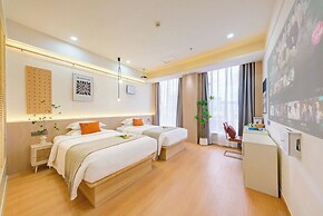 Left Bank Hotel Zhuhai Gongbei Port