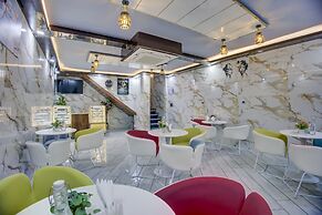 Rodali Hotel - A Cozzet Collection