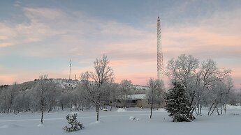 Arctic Raja Inn