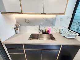 Zenity View Residence Luxury Apartment