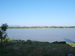 Pool villa rimkhong Nakhorn panom