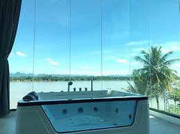 Pool villa rimkhong Nakhorn panom