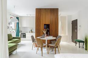 Lumina lux apart near Uprising Museum