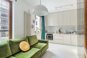 Lumina lux apart near Uprising Museum