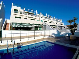 Apartamentos LA PARRETA PRIMERA LÍNEA