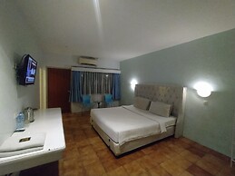 OYO 94362 Hotel Kebayoran