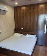 Goroomgo Ayodhya Vatika Homestay