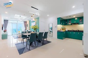 Salute de Sailing Tower Luxury Apartment