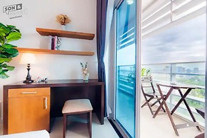 Salute de Sailing Tower Luxury Apartment