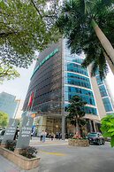 Salute de Sailing Tower Luxury Apartment