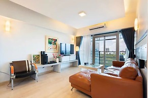 Salute de Sailing Tower Luxury Apartment