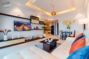 Salute de Sailing Tower Luxury Apartment