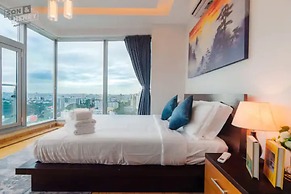 Salute de Sailing Tower Luxury Apartment