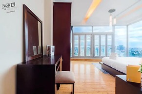 Salute de Sailing Tower Luxury Apartment