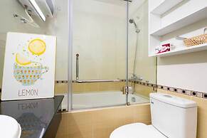 Salute de Sailing Tower Luxury Apartment