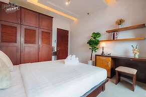 Salute de Sailing Tower Luxury Apartment