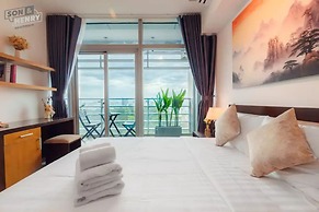 Salute de Sailing Tower Luxury Apartment