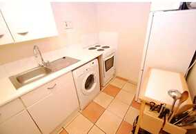 Flat in Glasgow,close to all Local Amenities,